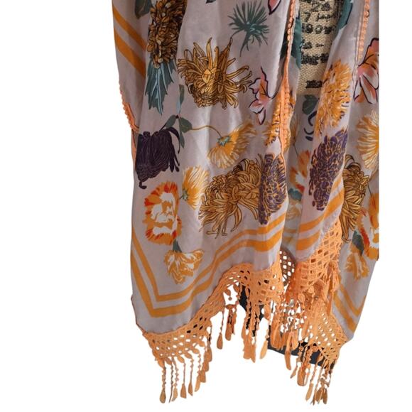 Woven Hearts Floral Gold Crocheted Fringe Kimono Plus Size 1X New - Picture 3 of 9